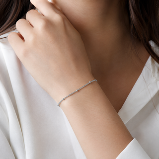 Silver Bracelet for Women: The Certified 925 Sterling Silver Piece for Every Daily and Festive Occasion