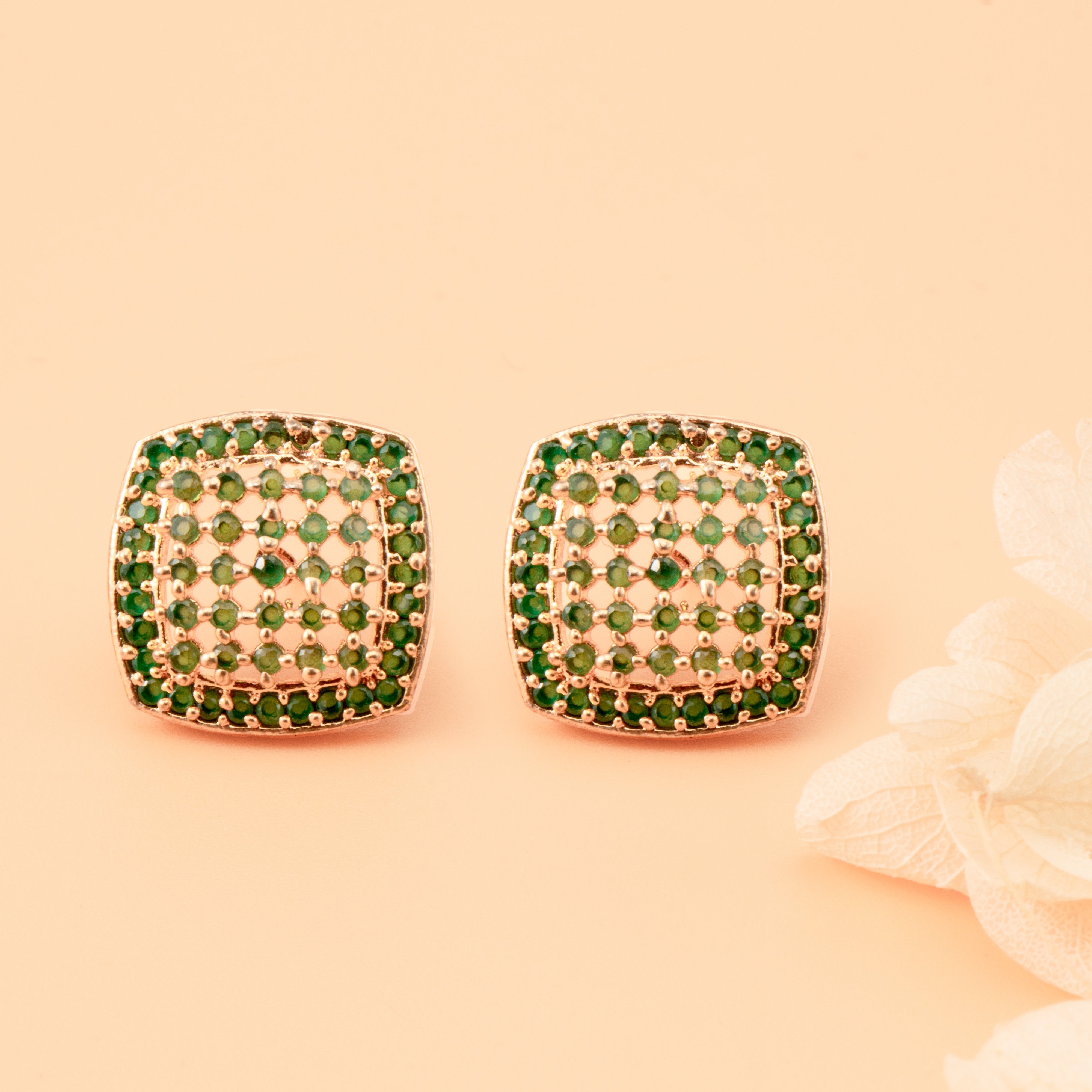 Golden Emerald Magadhi Earrings