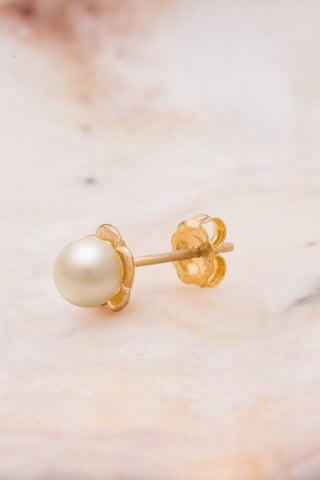 Nipura 925 Sterling Silver Golden Blossom Pearl Stud Earrings – Elegant Floral Jewelry, Perfect for Every Occasion.