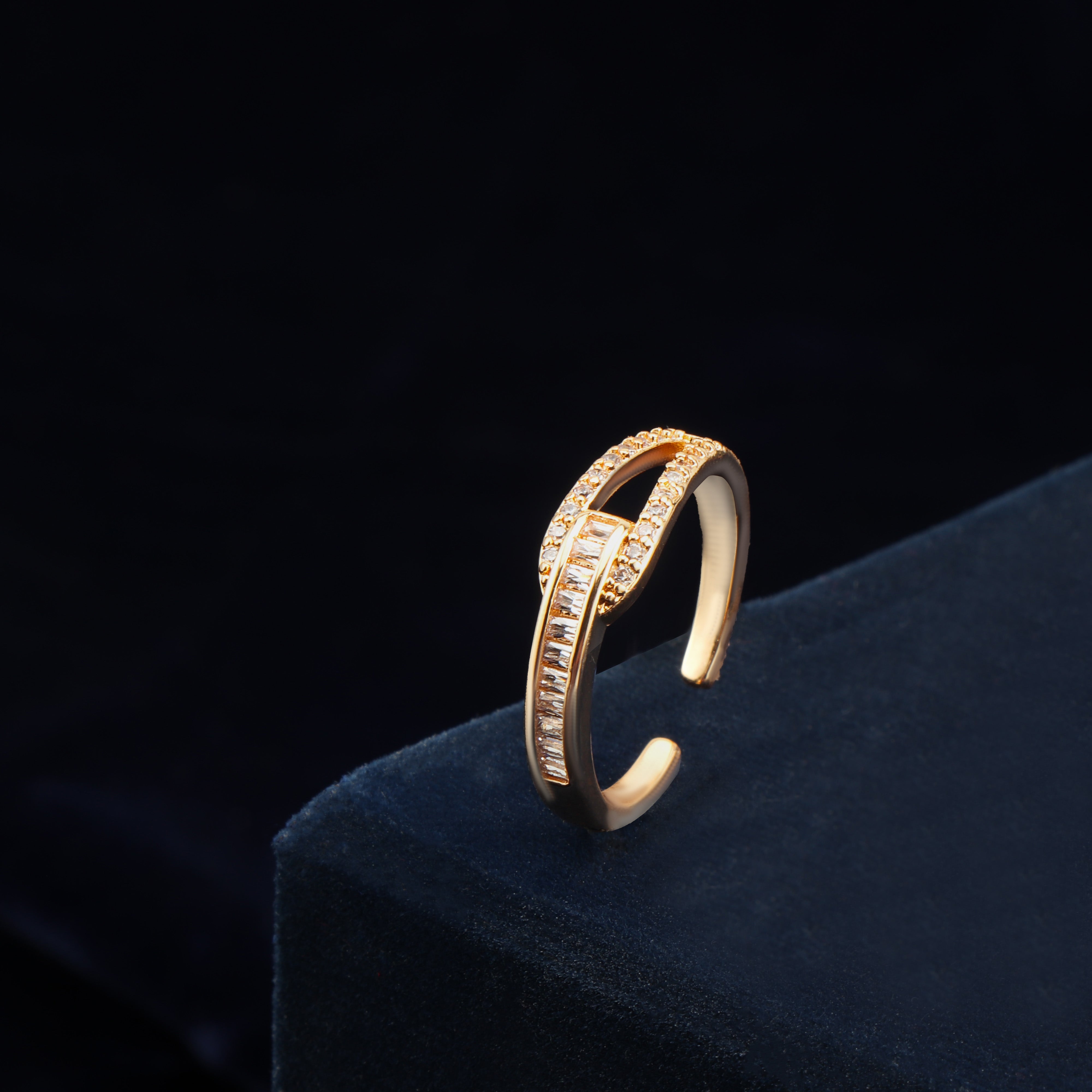 Golden Baguette Interlocked Cuff-ring