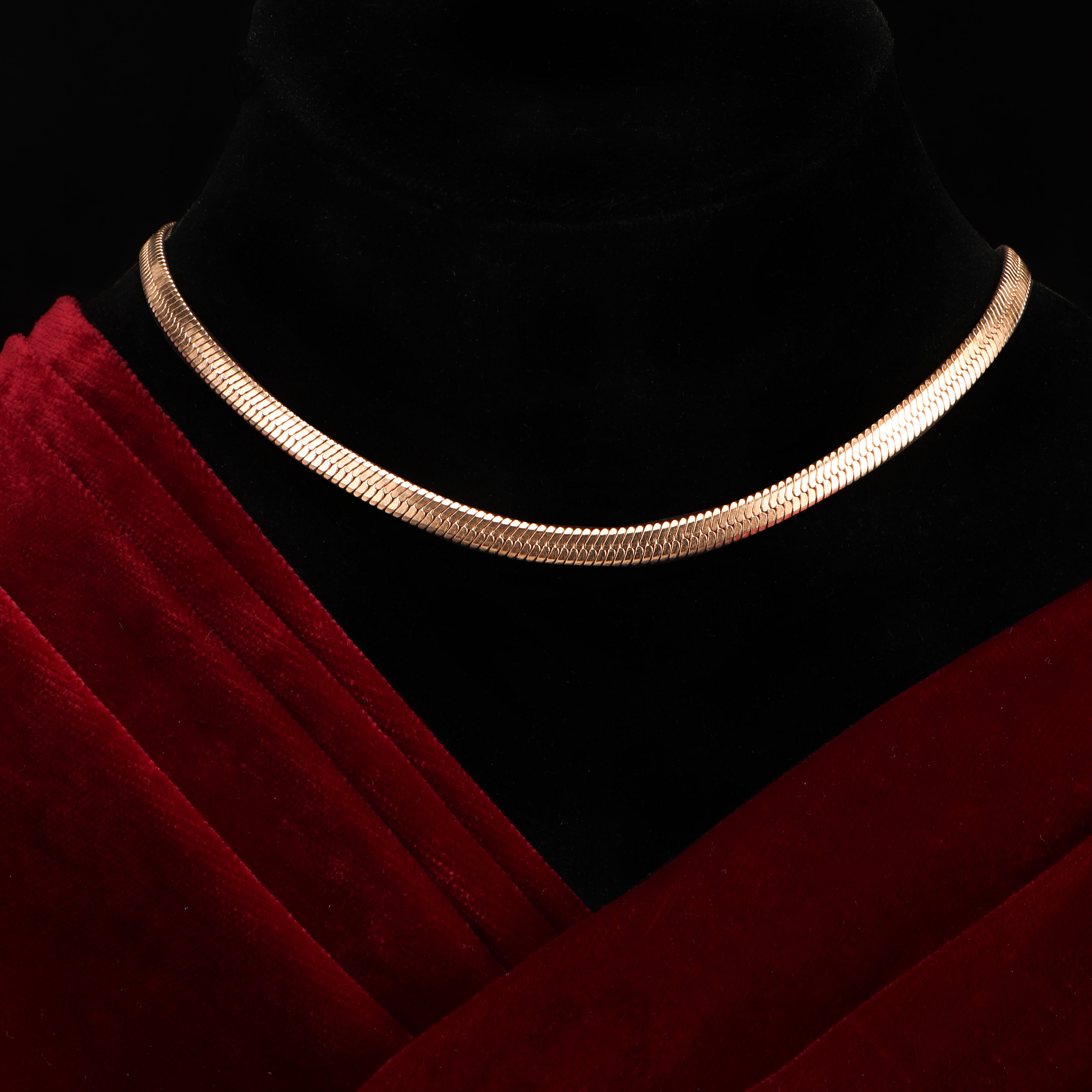 Gold Herringbone Chain – Ornamental Things